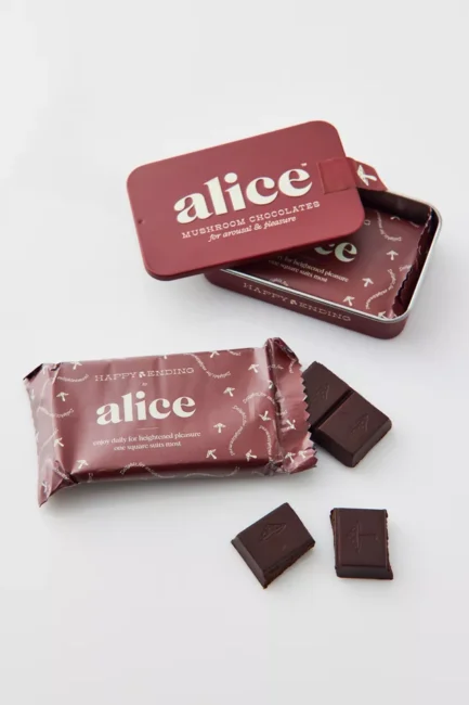 Alice Chocolate Mushroom brings together two distinct ingredients to create a harmonious blend of flavors and nutrients. Buy Online ....